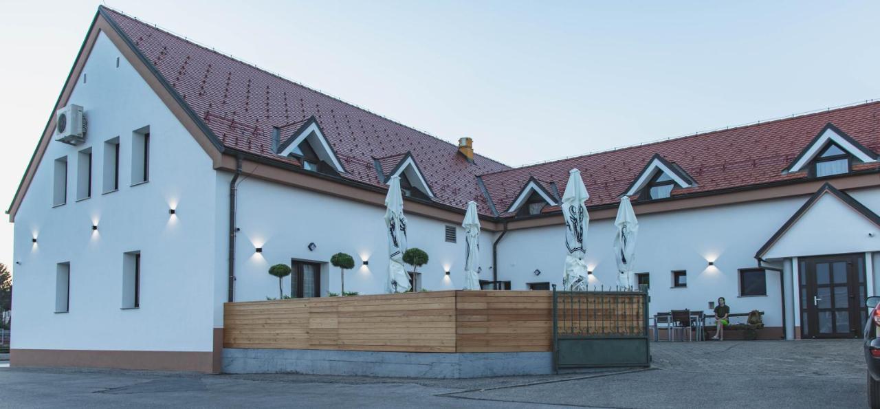 Guesthouse Janez Maribor Eksteriør bilde